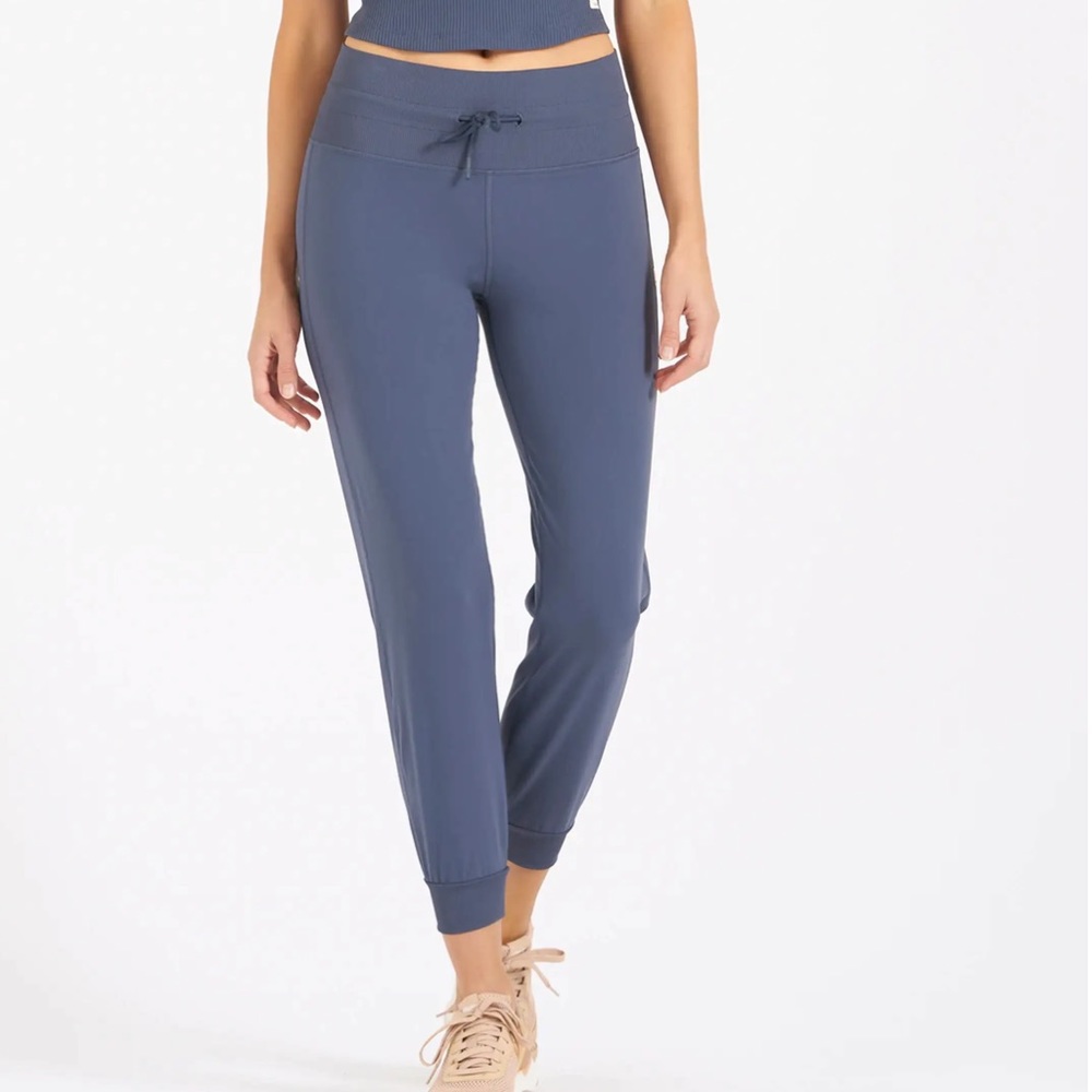 Vuori Daily Jogger